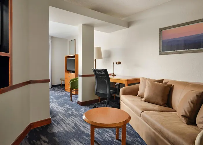 Fairfield Inn & Suites Indianapolis East