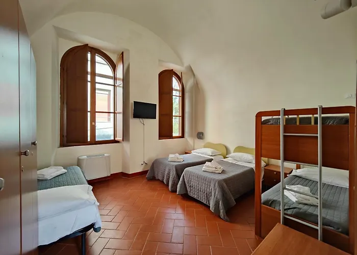 Chiostro Delle Monache Hostel Volterra