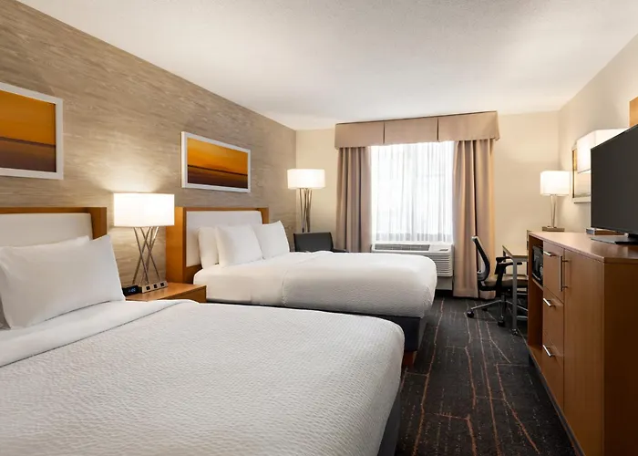 Family Hotel: Holiday Inn Saratoga Springs By Ihg