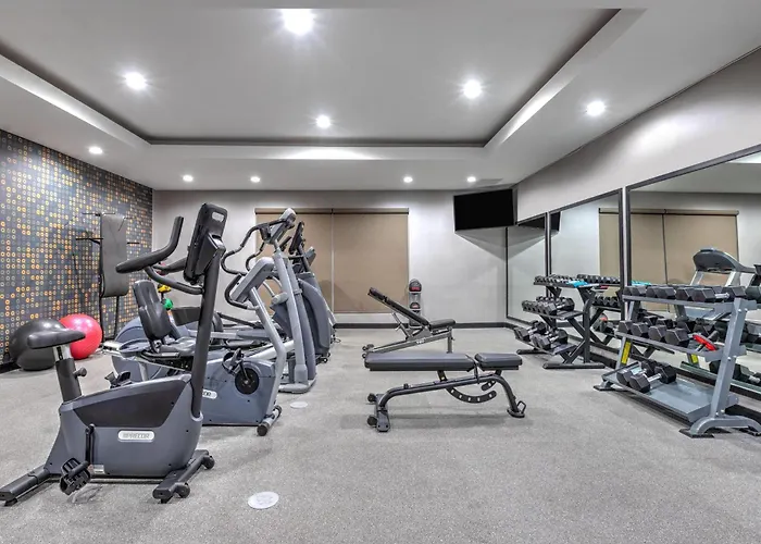 3 star hotel: La Quinta Inn And Suites By Wyndham Paris