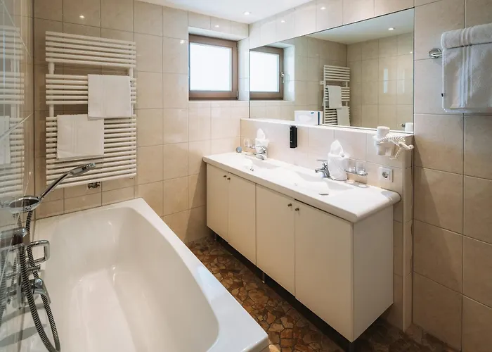 Strandhotel: Hotel Garni Alpenjuwel