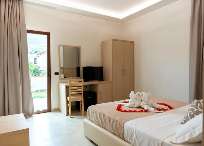 Cheap hotel: Villa Cerniglia Plus