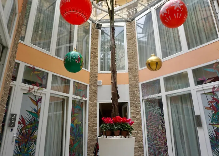 Hotel sulla spiaggia: Hotel Vespasiano