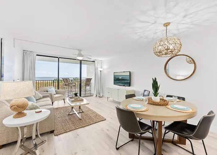 Hotel: Cape Winds 204