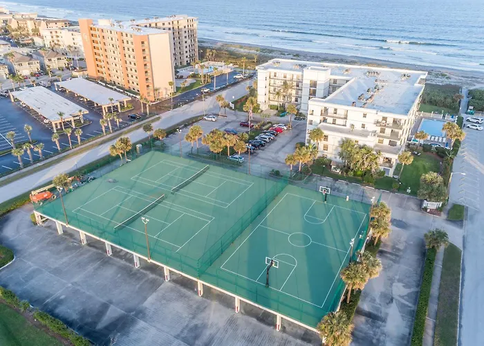 Hotel: Cape Winds 204