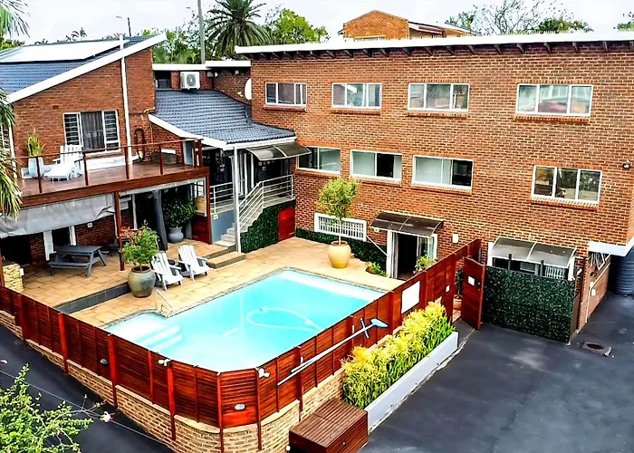 Guest house: Lofts On Lorna