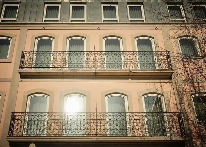 Hotel Con Piscina Catalonia