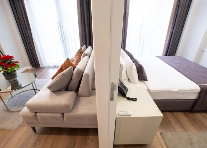 Hotel: My Way Deluxe Hotel