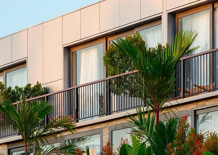 Hotel with Tennis: Hidden City Ubud - Modern Comfort And Relaxed Living Near Central Ubud And Rice Fields