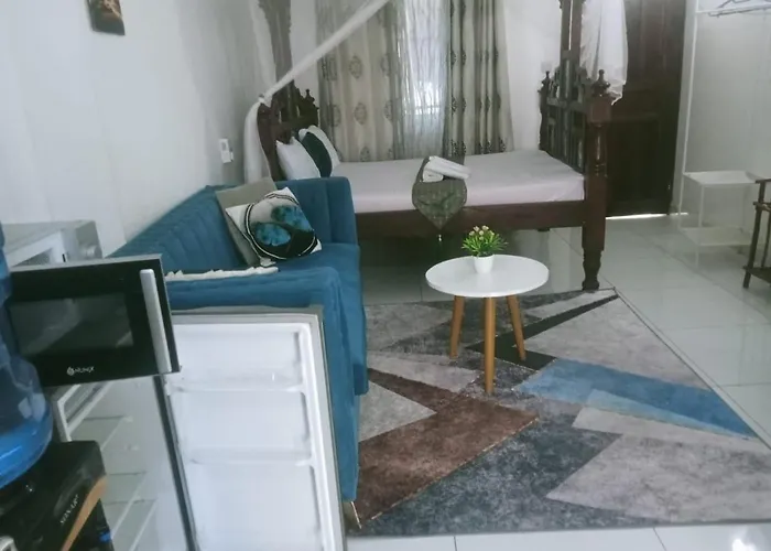 Pazuri Homes