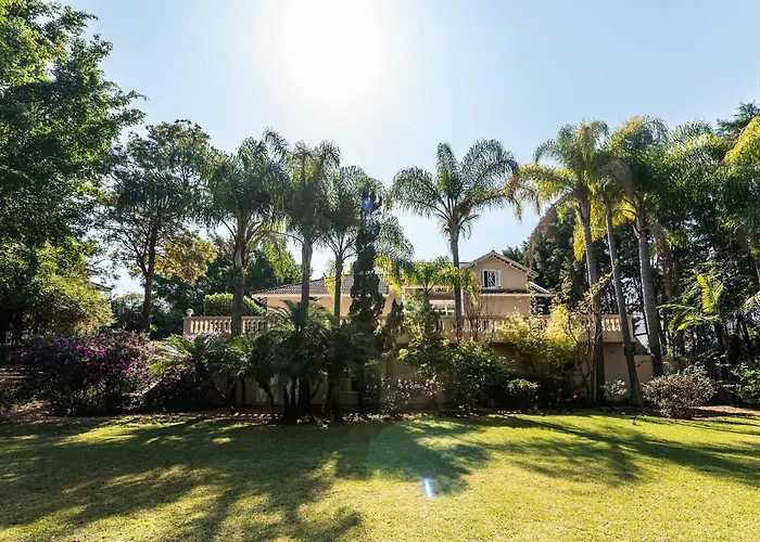 Vila: Condomínio Vila Real - Villa de Luxo com Piscina