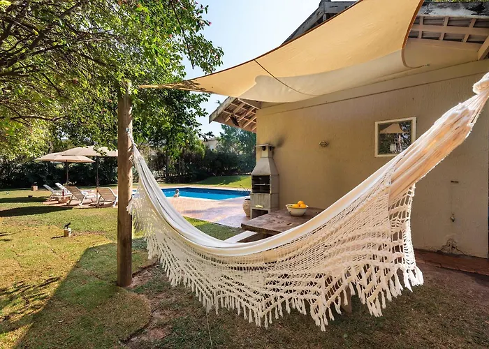 Vila: Condomínio Vila Real - Villa de Luxo com Piscina