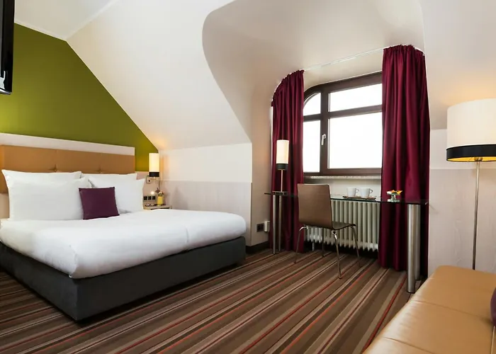 Hotel with view: Leonardo Hotel & Residenz Muenchen