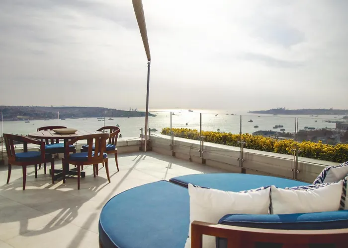 Family Hotel: Conrad Istanbul Bosphorus