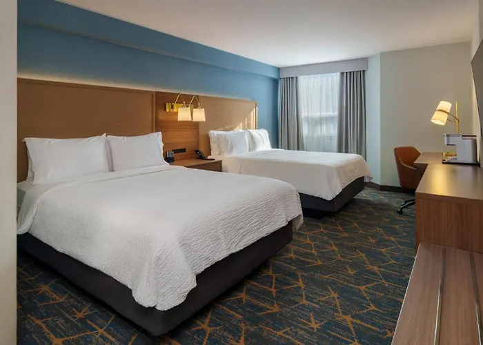 Boutique hotel only: Holiday Inn Laval Montreal By Ihg