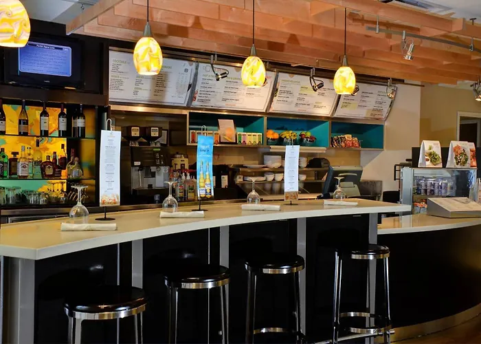 3 star hotel: Courtyard By Marriott Indianapolis South