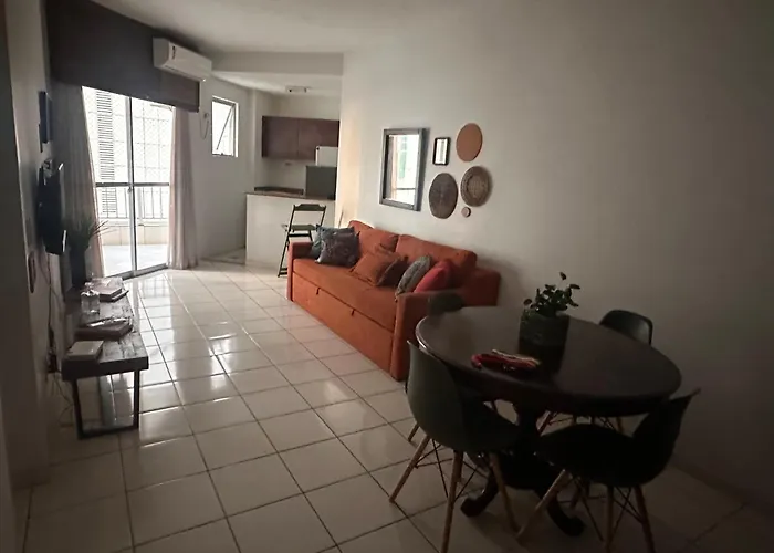 Hotel com pingue-pongue: Apartamento na Praia da Barra