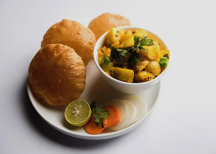 Cheap hotel: Hotel O Jamalpur Ahmedabad Formerly Hotel Peace