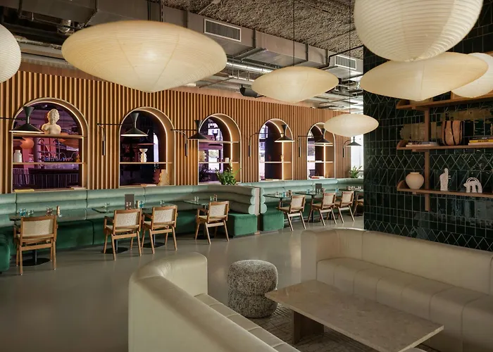Social Hub Extended Stay