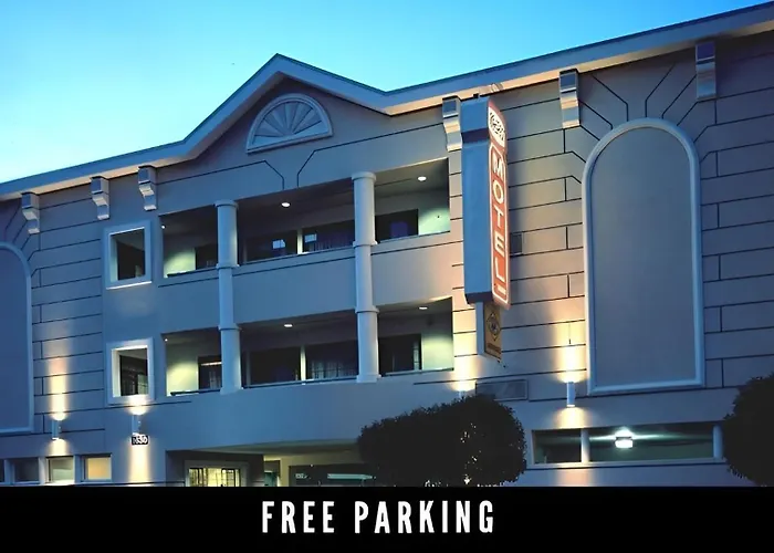 Hotel: Nob Hill Motor Inn -Newly Updated Rooms!