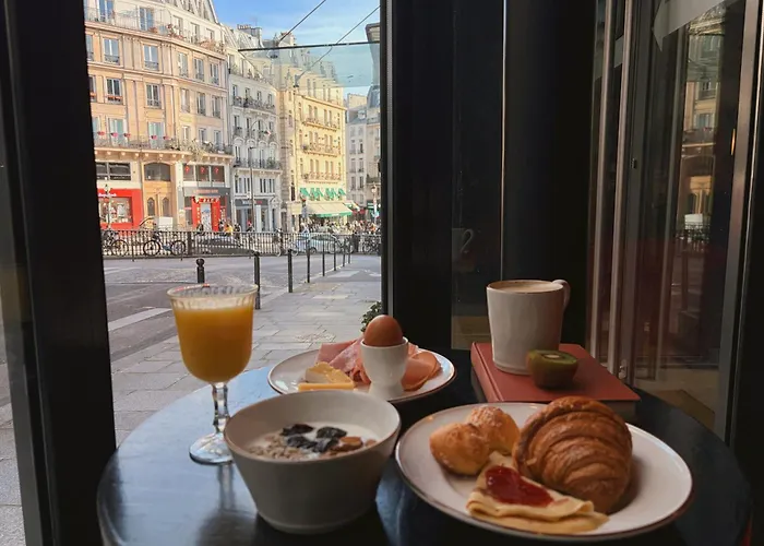 Les Théâtres