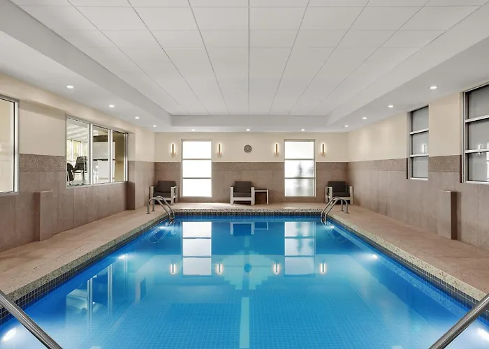 Holiday Inn Airport By Ihg