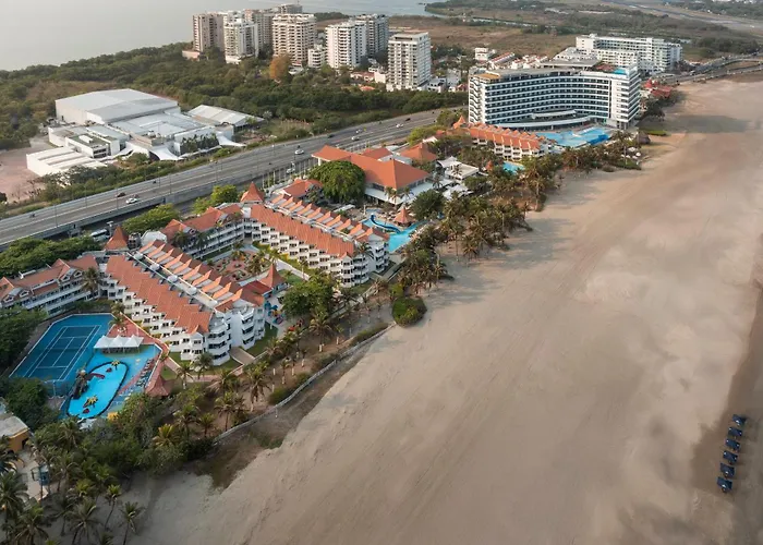 Jacuzzi hotel: Hotel Las Americas Casa De Playa