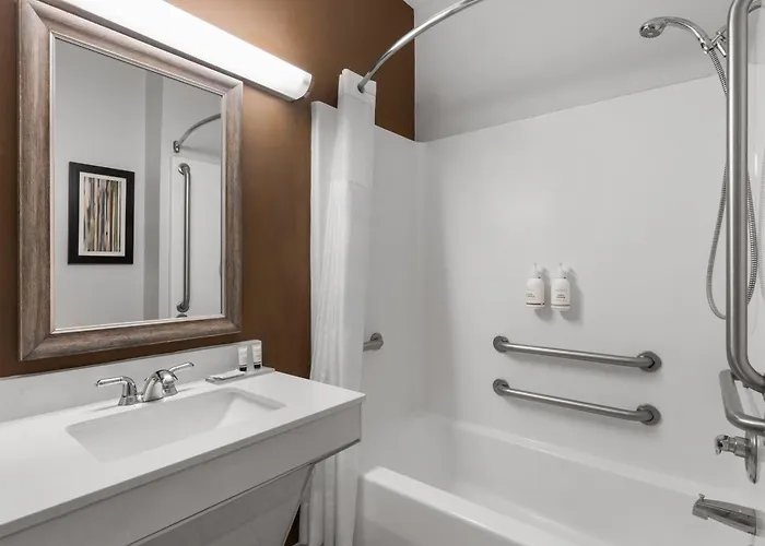 Wingate By Wyndham Destin