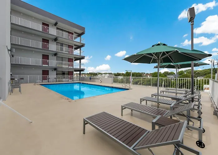 Motels Red Roof Plus & Suites Virginia Beach - Seaside