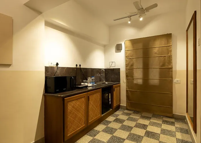 Private Villa: Hanu Reddy Residences Poes Garden