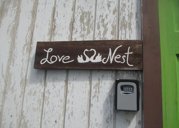 Kingsworth Bed And Breakfast