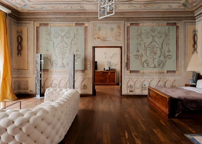 Family Hotel: Hotel Stary