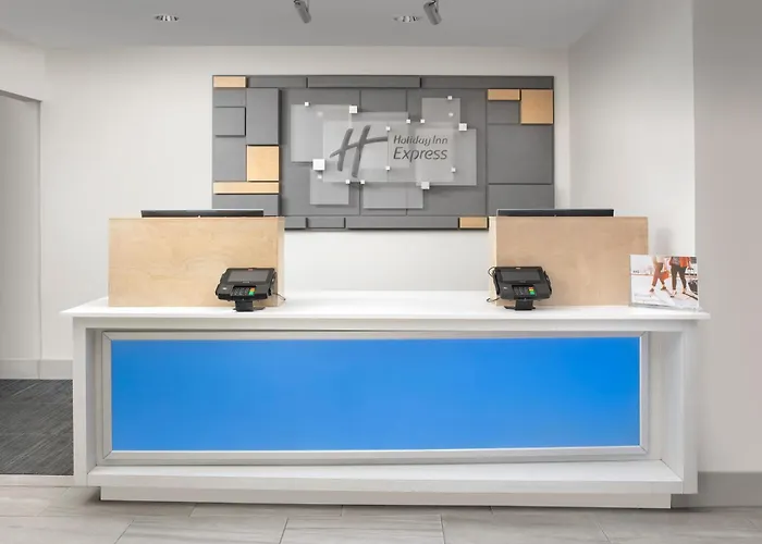 Resorts Guide Holiday Inn Express San Antonio North Riverwalk Area By Ihg