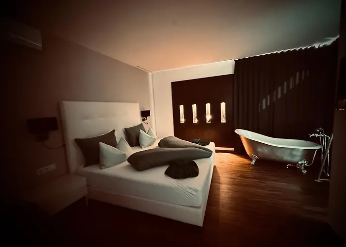 Merangardenvilla Adults Only