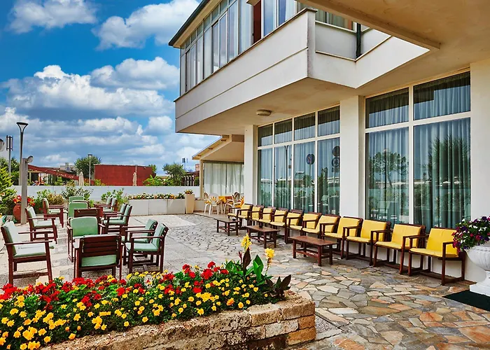 Hotel Caesar Bed And Breakfast