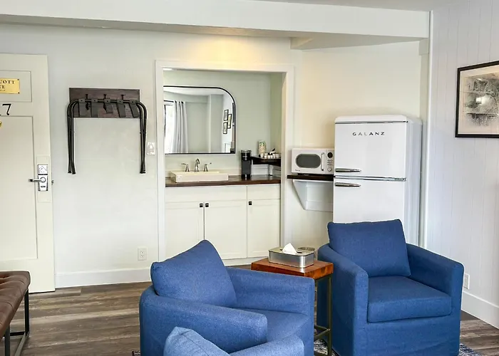 Hotel Nevada & Gambling Hall