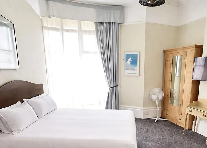 B&B only: Brighton House