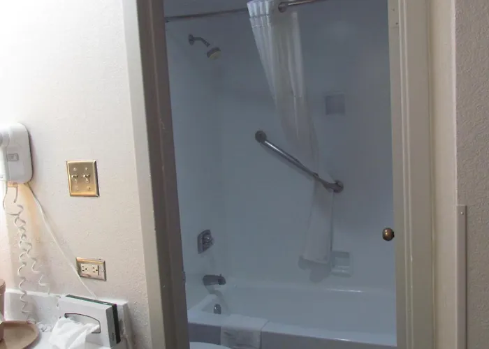 Baymont By Wyndham Murfreesboro