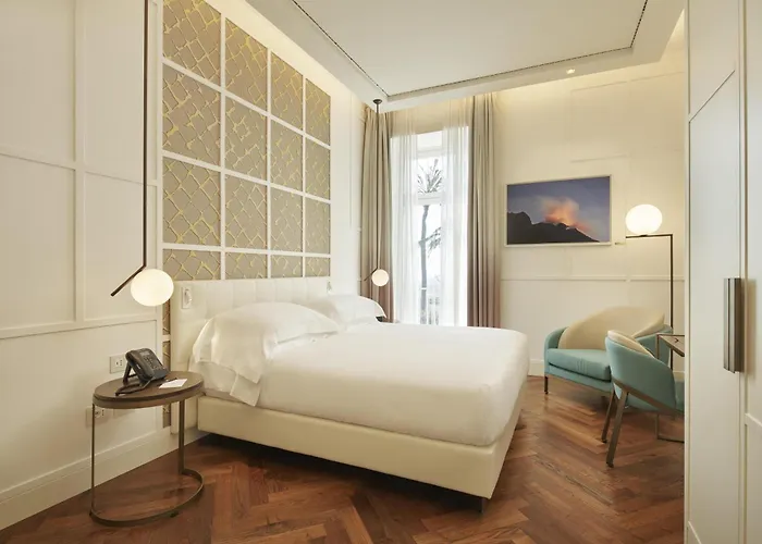  De Bonart Naples, Curio Collection By Hilton