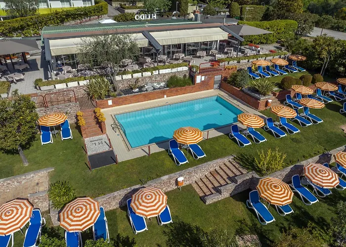 Hotel con piscina: Hotel Lido