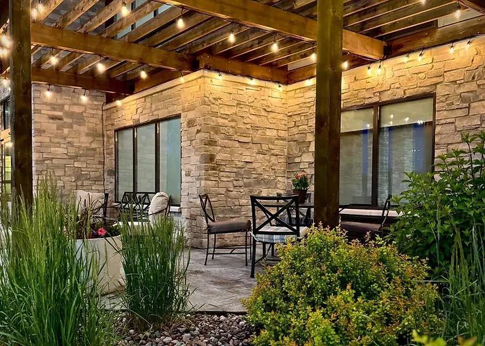Country Inn & Suites By Radisson, Airport - Fox River Mall Area