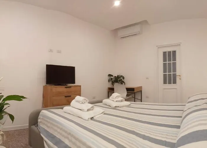 Hotel all'aeroporto: Cinghiale Bianco