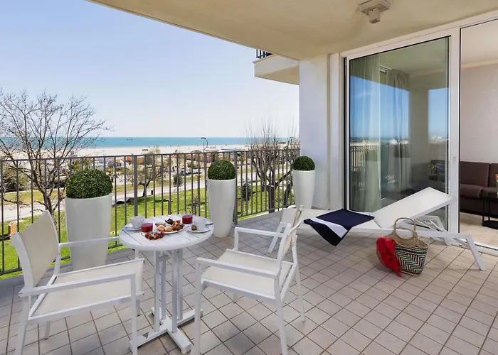 Hotel Ping Pong: Mercure Rimini Lungomare