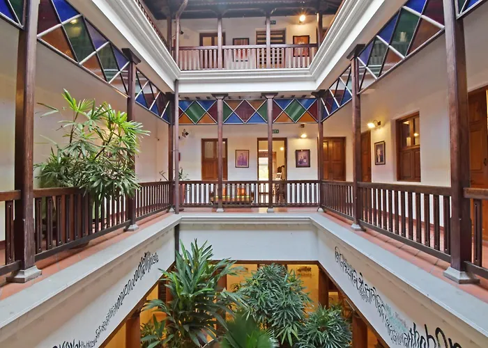 Design hotel Maison Perumal Pondicherry - A Cgh Earth Experience