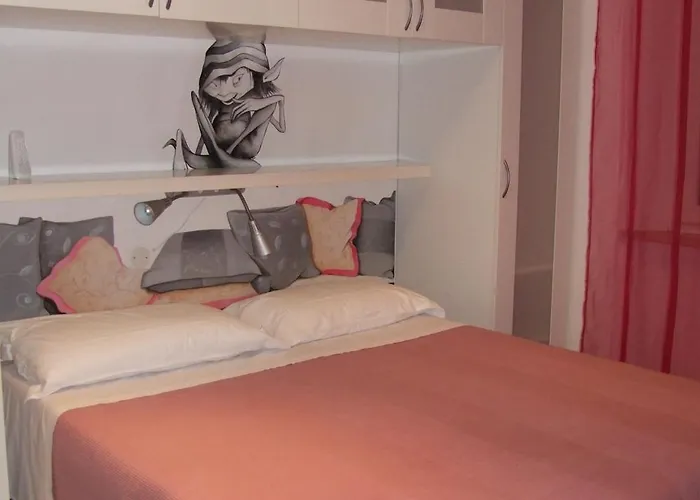 B&B: La Zattera Camere