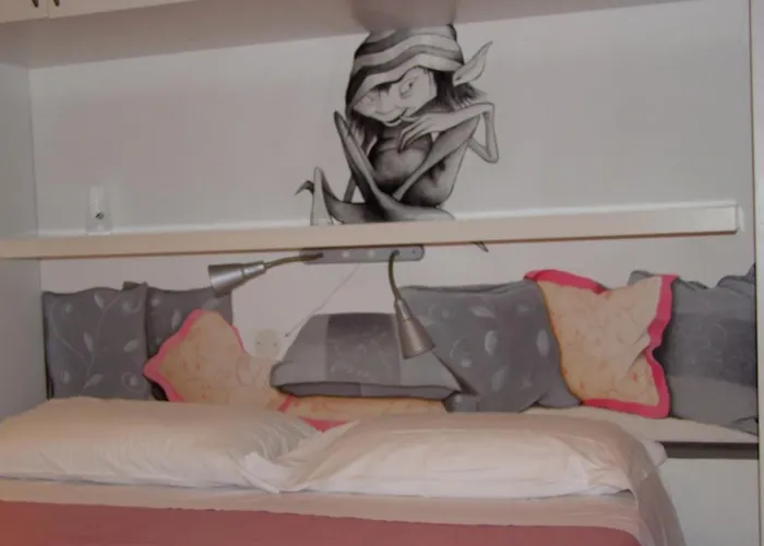 B&B: La Zattera Camere