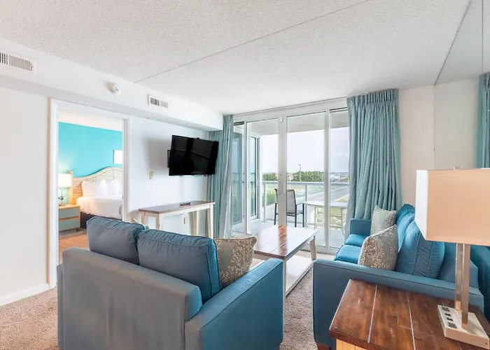 Bay Club Resort