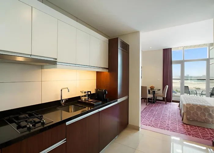 Luxury hotel only: Royal Continental Suites Business Bay