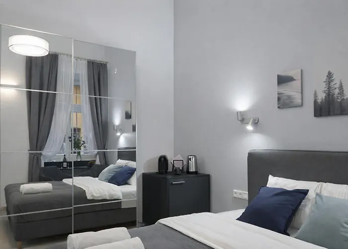  7 Heaven Elegant Rooms Krakow Old Town