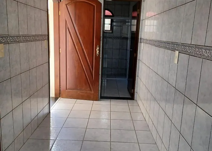 Casa Sta Amélia 3 quartos, 3 banheiros c/ garagem